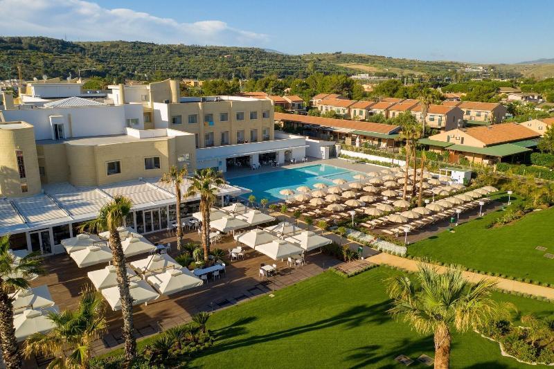 Mangia'S Himera Resort Campofelice Di Roccella Luaran gambar